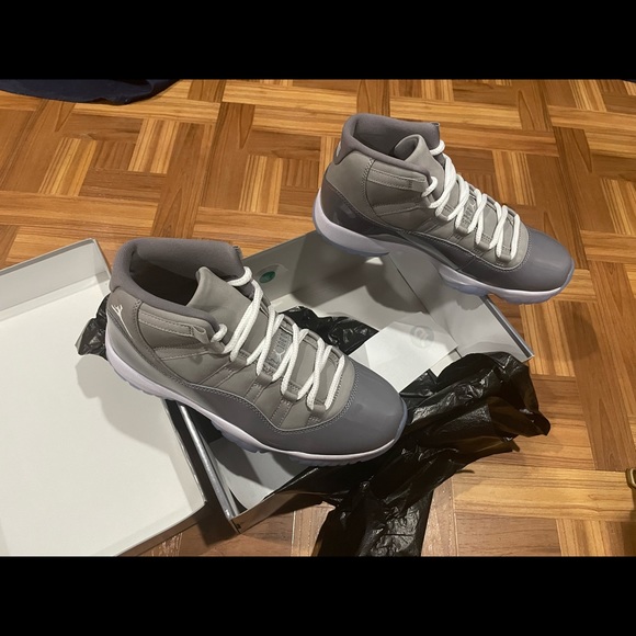 Cool Gray 11s Sz 9.5 main image 4